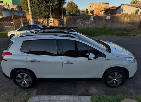 PEUGEOT 2008 1.6 16V FLEX GRIFFE 4P MANUAL PEUGEOT 2008 1.6 16V FLEX GRIFFE 4P MANUAL